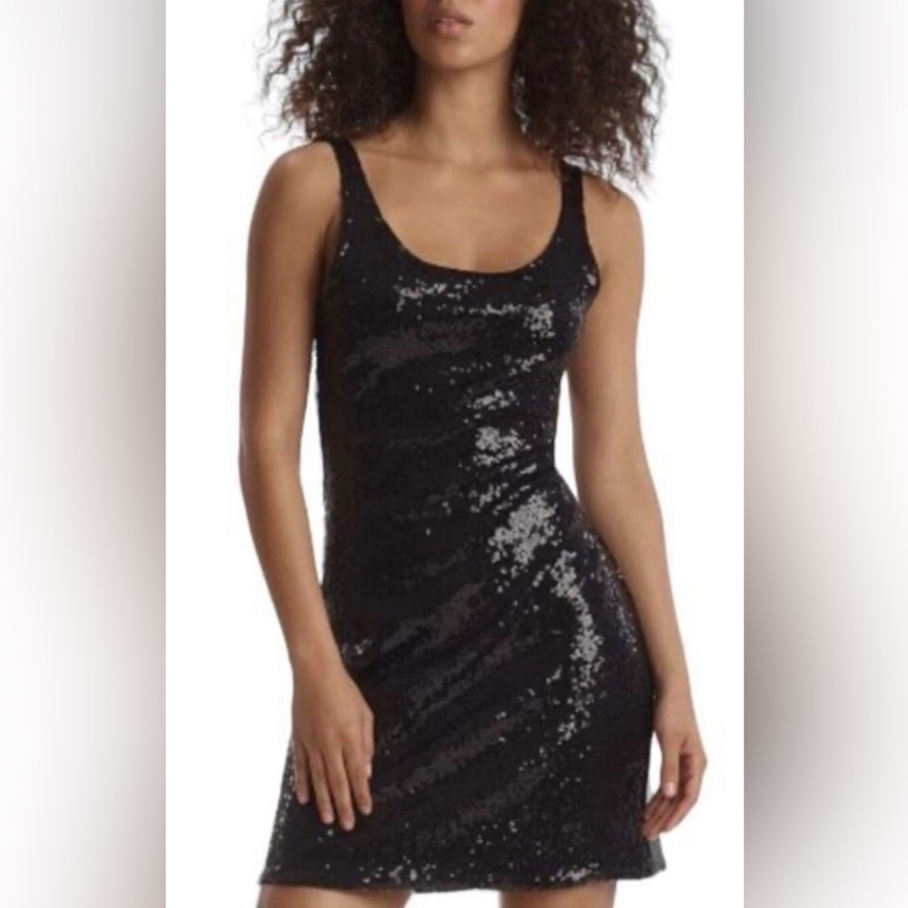 Commando Black Sequin Mini Dress - GREAT for curvy girls. Fits like M